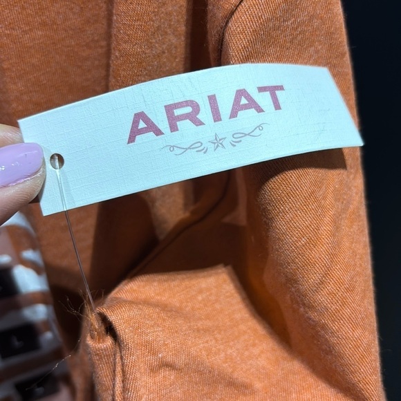 Ariat Desert Flag Cactus logo,short sleeve, scoopneck,extended back hem,T-shirt - Picture 8 of 9